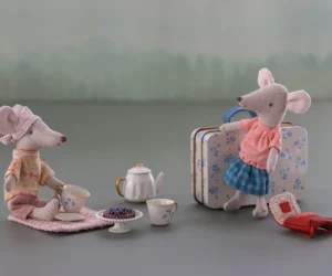 Kids Maileg Doll Accessories>Afternoon Tea Set, Mouse Blue madelaine –