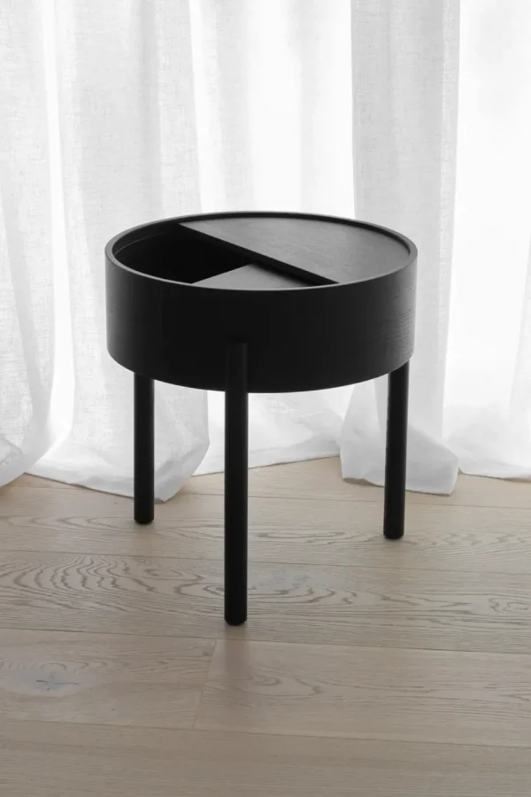 Woud Tables>Arc Side Table (42 cm), Black Painted Ash –