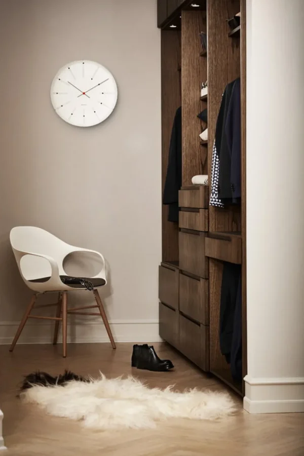 Arne Jacobsen Clocks Frames And Wall Decor>Bankers Wall Clock Ø29 – Arne Jacobsen