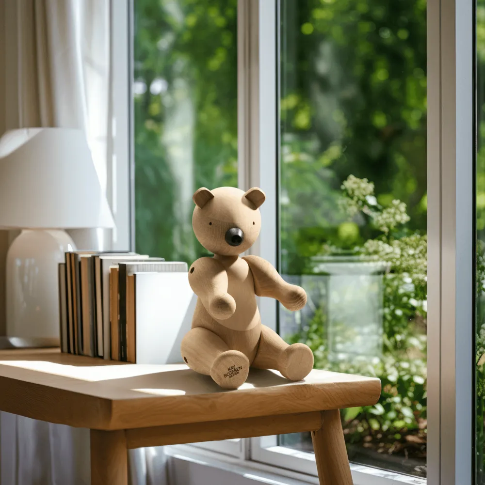 bear_medium_oak__maple__k_1.webp Kay Bojesen Denmark Design Figures>Bear Medium Oak / Maple – Kay Bojesen