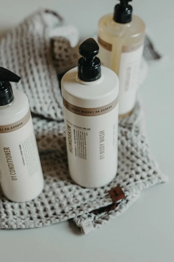Humdakin Wellness & Beauty | Cleaning Items>01 Body wash 500 ml – chamomile and sea buckthorn –