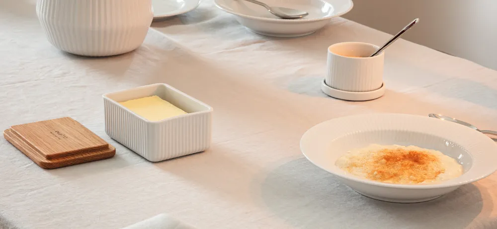 butter_dish_with_oak_lid__2.webp Eva Solo Kitchen>Butter Dish with Oak Lid –