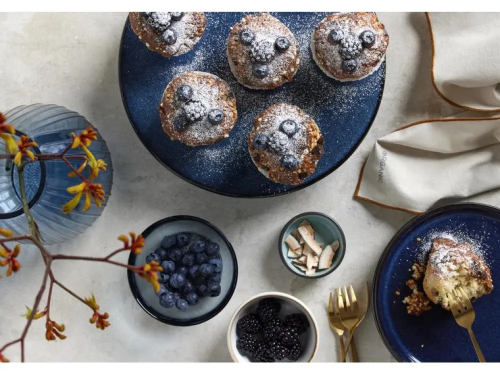 cake_dish_on_foot_creme___2.webp Bitz Kitchen>Cake Dish On Foot, Creme –
