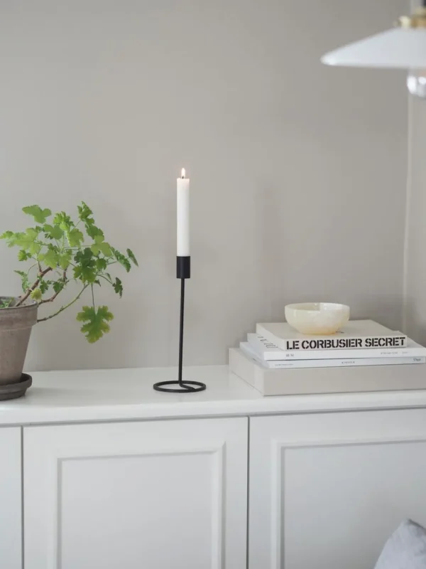 Villa Collection Candle And Holders>Candlestick Amat 23.5 cm, Black –