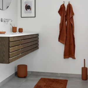 Zone Denmark Textiles | Bathroom Textiles>Classic shower towel 70 x 140 cm, Terracotta – Zone