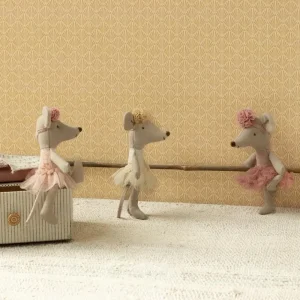 Kids Maileg Doll Accessories>Dance mouse in daybed, Little sister –