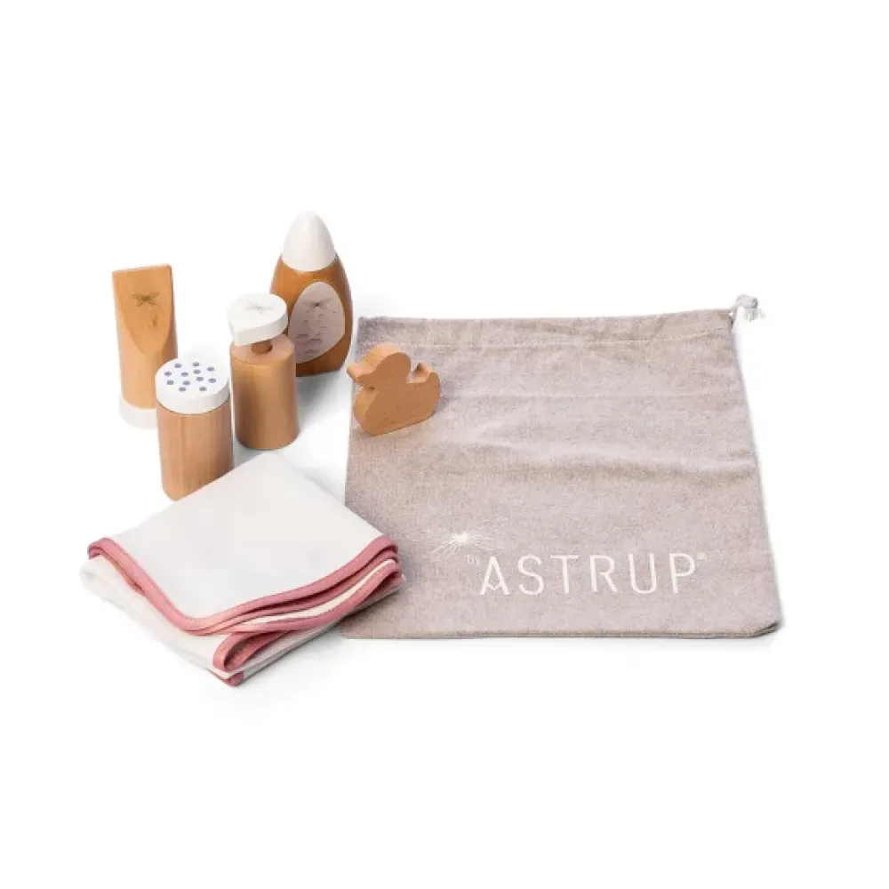 doll_care_set__parts__by__1.webp Kids By Astrup Doll Accessories | Christmas Toys>Doll Care Set, 7 Parts –
