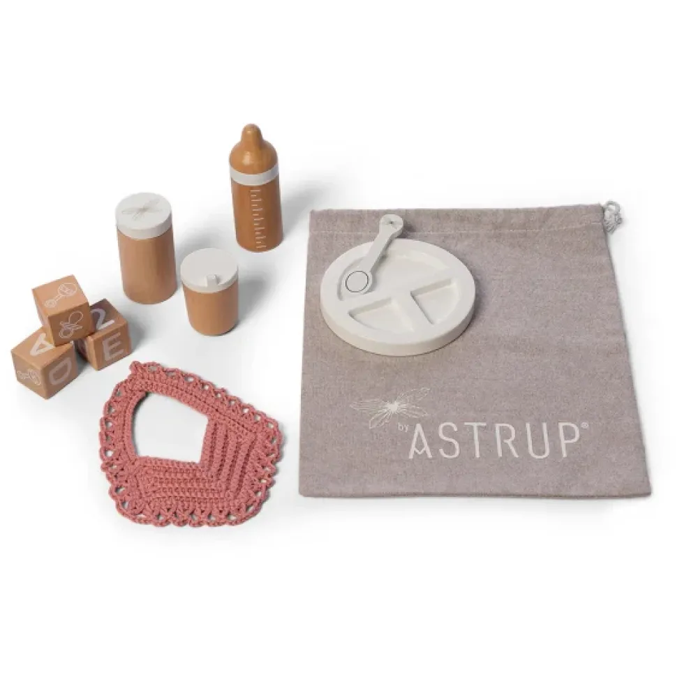 doll_feeding_set__parts___1.webp Kids By Astrup Wooden Toys | Doll Accessories>Doll Feeding Set, 9 parts –