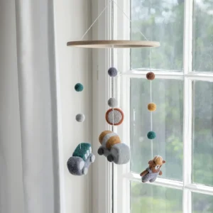 Kids Sebra Interior Mobiles>Felted baby mobile, Busy Builders – Sebra