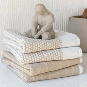 Mette Ditmer Wellness & Beauty | Textiles>Grid Towel 50 x 100 cm, Sand / Off White –