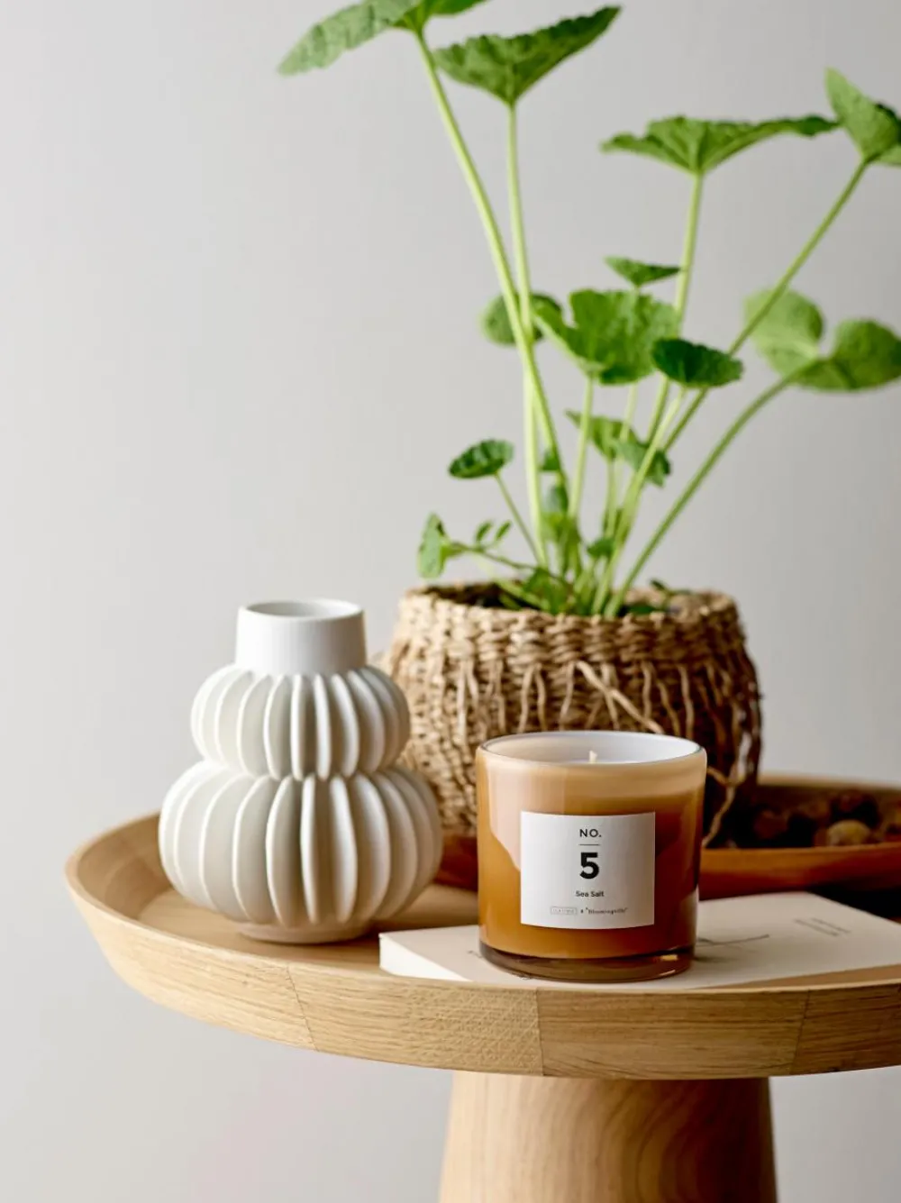 halfdan_vase_white_stonew_1.webp Bloomingville Easter Decorations | Ceramics And Vases>Halfdan Vase, White, Stoneware –