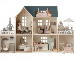 Kids Maileg Wooden Toys | Doll Accessories>House of miniature – Dollhouse –