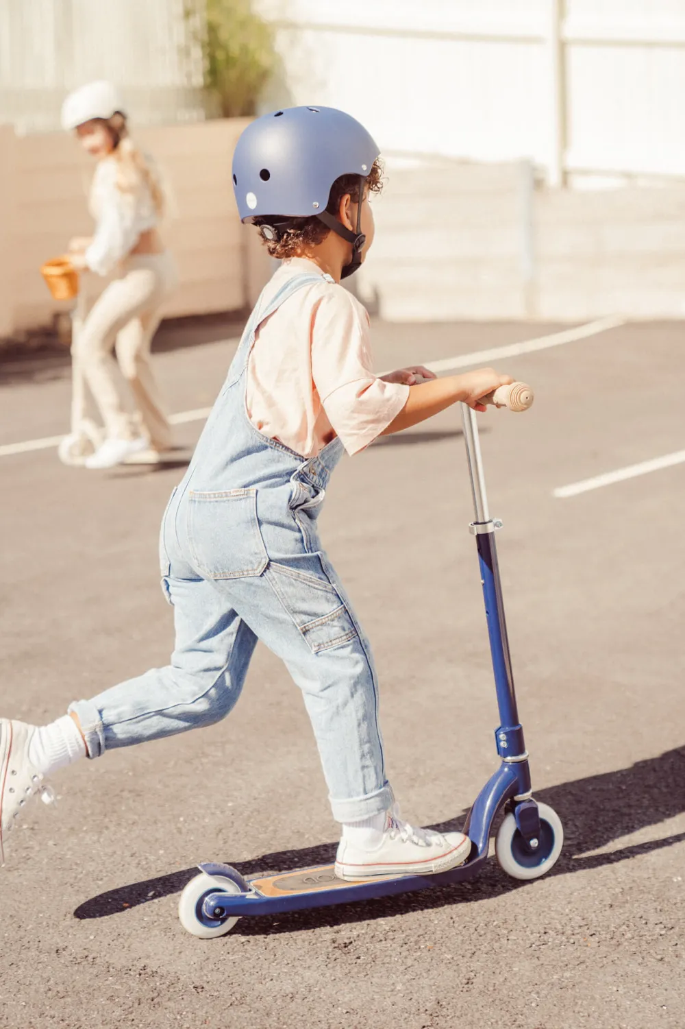 maxi_scooter_navy__banwoo_1.webp Kids Banwood Outdoor Toys | Bikes, Scooters And Helmets>Maxi Scooter Navy –