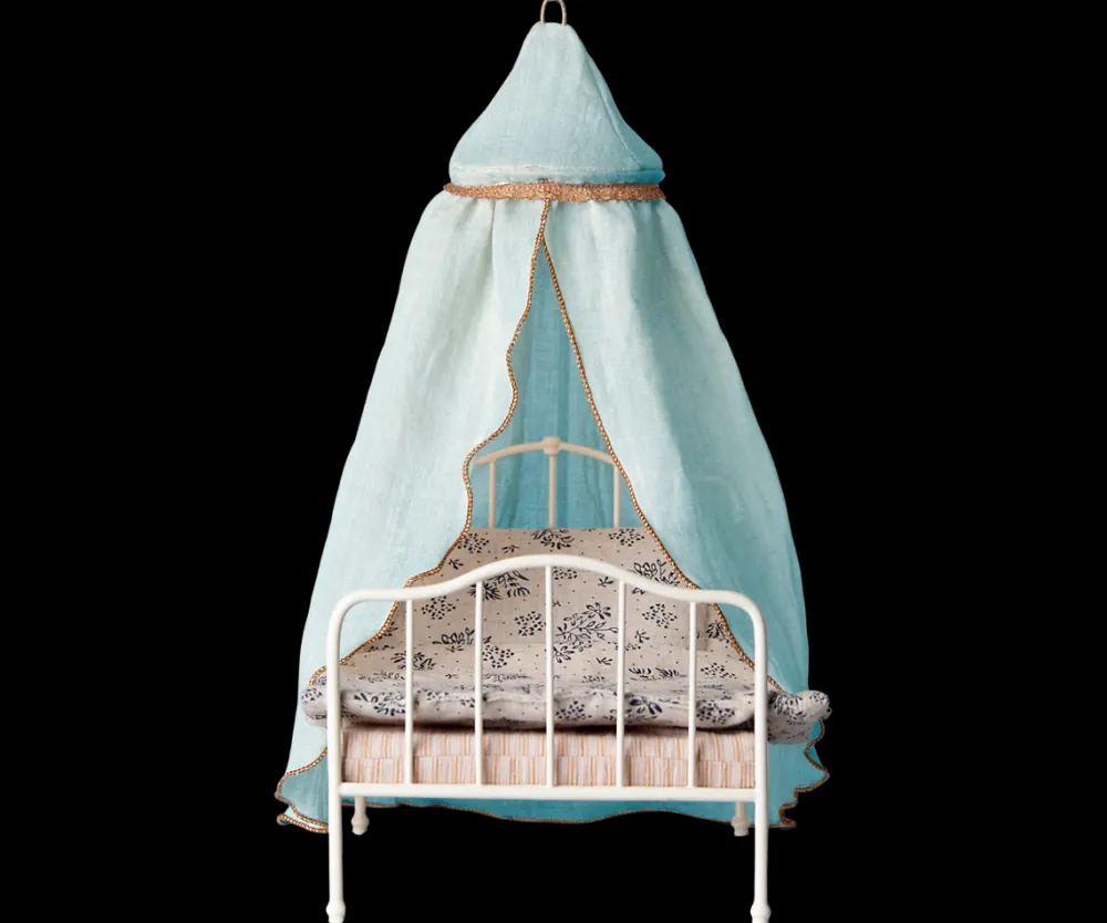 miniature_bed_canopy_mint_1.webp Kids Maileg Doll Accessories>Miniature bed canopy, Mint –