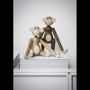 Nordichaus Design Figures>Monkey small, smoked oak – Kay Bojesen