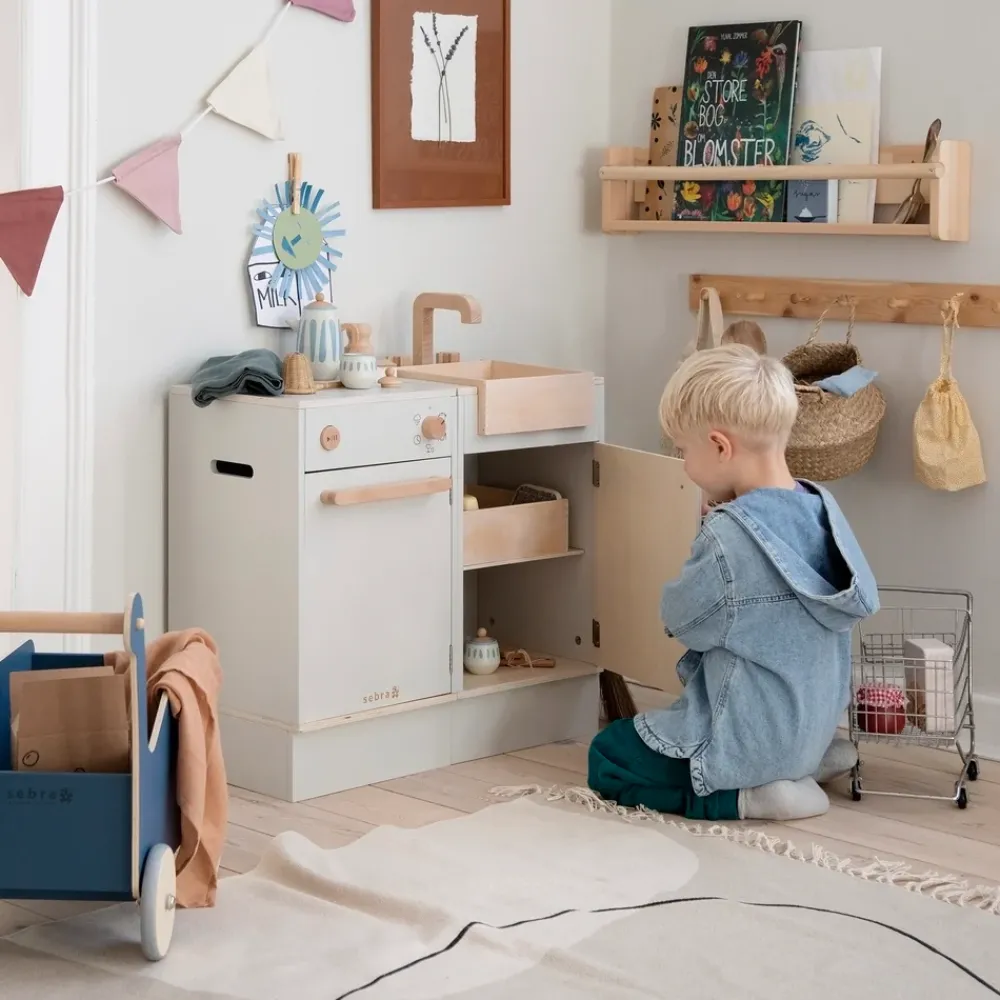 play_kidchen_dishwasher_w_4.webp Kids Sebra Interior Wooden Toys | Christmas Toys>Play KIDchen dishwasher, wood beige – Sebra