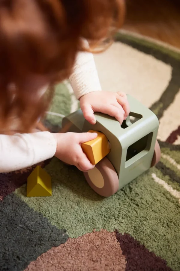 Kids FILIBABBA Wooden Toys>Pull along tractor with shape sorter –
