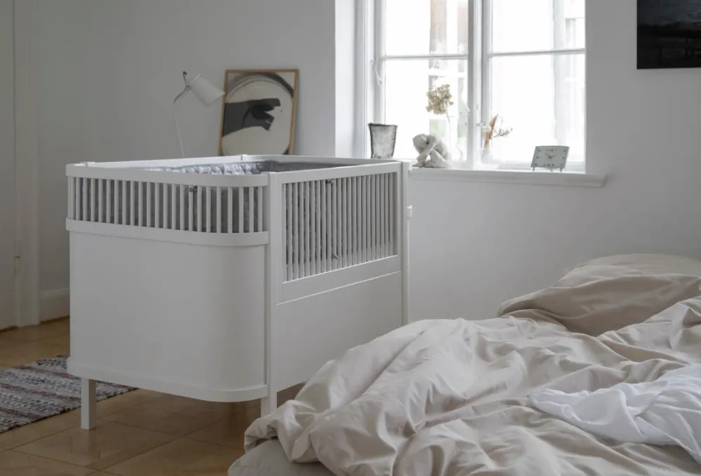 sebra_bed_baby__jr_grey_f_3.webp Kids Sebra Interior Kids Furniture>Sebra Bed, Baby & Jr., Grey, FSC Mix – Sebra