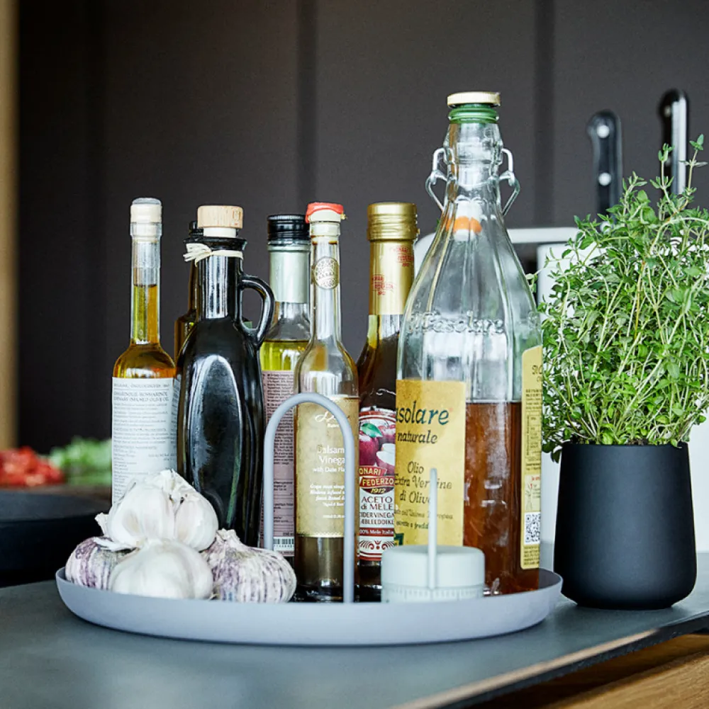 serving_tray_single__cm_l_1.webp Zone Denmark Kitchen | Bathroom Accessories>Serving Tray Single 30 cm, Light grey –