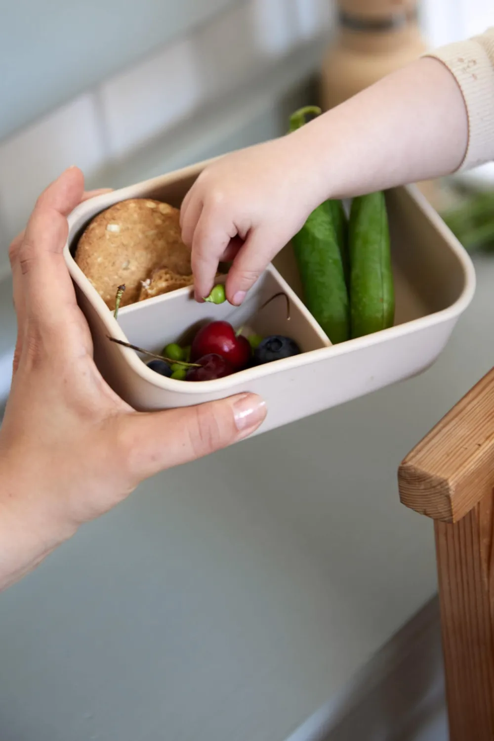 silicone_lunchbox_carrot__2.webp Kids FILIBABBA Dinnertime>Silicone lunchbox, Carrot Thief –