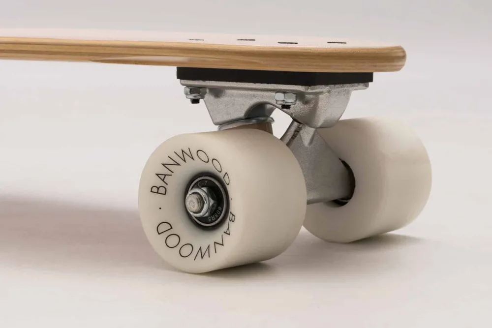 skateboard_pink__banwood_4.webp Kids Banwood Bikes, Scooters And Helmets | Balance Toys>Skateboard Pink –