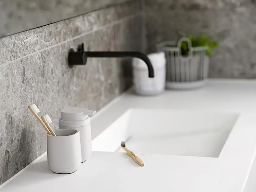 soap_dispenser_time__ml_l_2.webp Zone Denmark Soap And Dispensers>Soap Dispenser Time 220 ml, Light Grey –