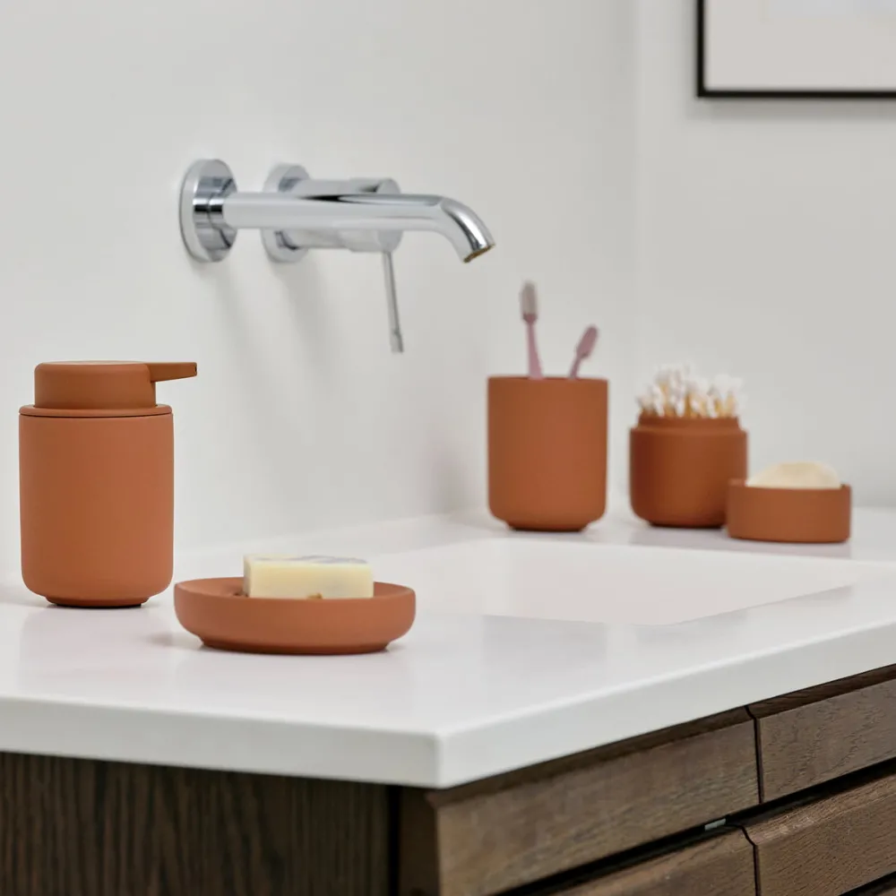 soap_dispenser_ume__ml_te_1.webp Zone Denmark Soap And Dispensers>Soap dispenser Ume 250 ml, Terracotta –