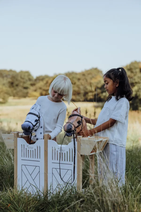 Kids By Astrup Wooden Toys | Christmas Toys>Stable for 4 Hobby Horses –
