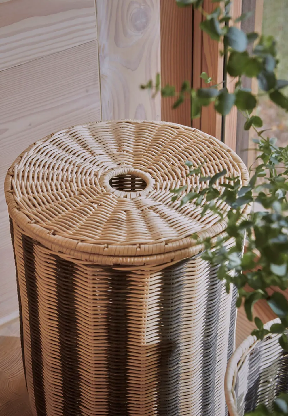 striped_laundry_bin_natur_1.webp Kids OYOY Storage | Storage>Striped Laundry Bin, Nature / Black –
