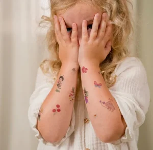 Kids Little Dutch Birthday / Party>Tattoos Rosa & Friends –