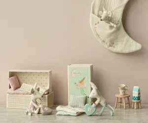 Kids Maileg Doll Accessories>Tooth fairy mouse in matchbox, Little Sister –