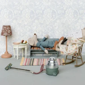 Kids Maileg Doll Accessories>Vacuum cleaner, Mouse –