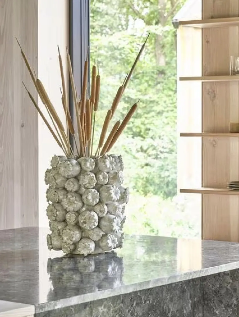 vase_elha__cm_crme__villa_1.webp Villa Collection Ceramics And Vases>Vase Elha 32 cm, Crème –