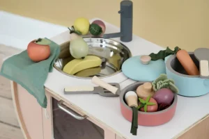 Kids Sebra Interior Wooden Toys>Wooden kitchen tools set, warm grey – Sebra